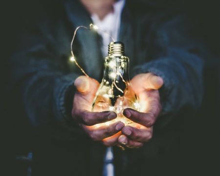 Manage your energy lightbulb
